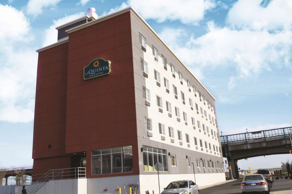 La Quinta Inn & Suites Far Rockaway - Beach Hotel Νέα Υόρκη Εξωτερικό φωτογραφία